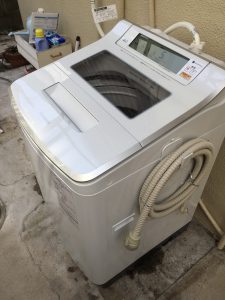 右斜45度から